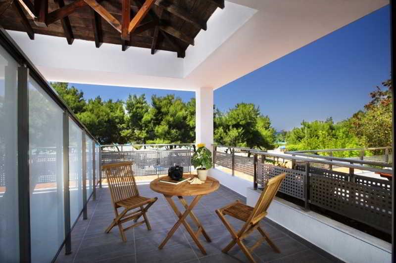 Portes Beach Hotel Nea Poteidaia Exterior photo