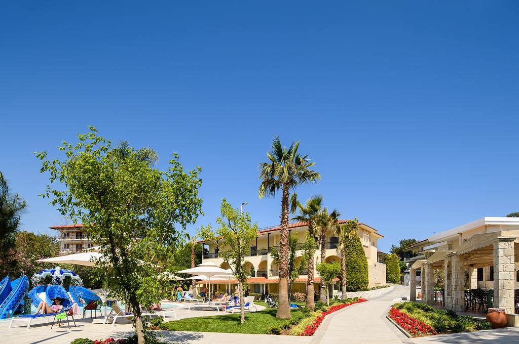 Portes Beach Hotel Nea Poteidaia Exterior photo