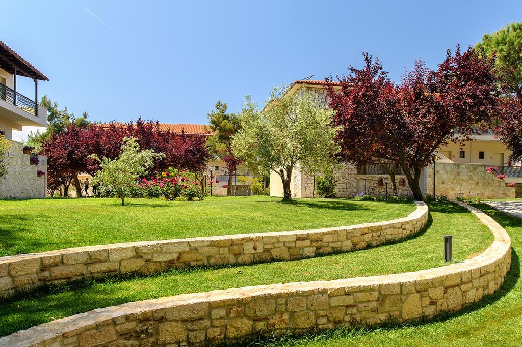 Portes Beach Hotel Nea Poteidaia Exterior photo