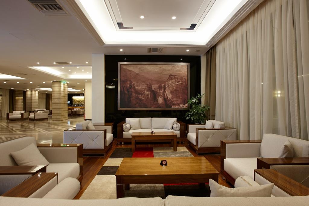 Portes Beach Hotel Nea Poteidaia Exterior photo