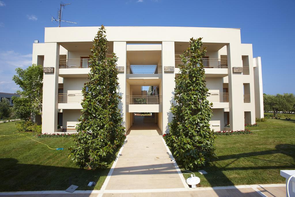 Portes Beach Hotel Nea Poteidaia Exterior photo
