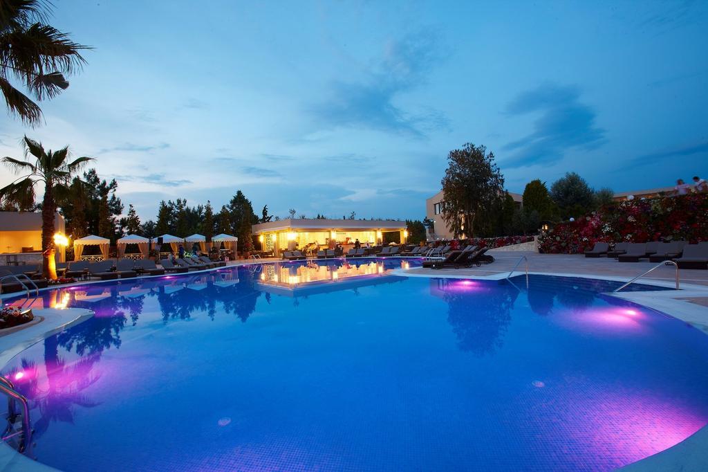 Portes Beach Hotel Nea Poteidaia Exterior photo